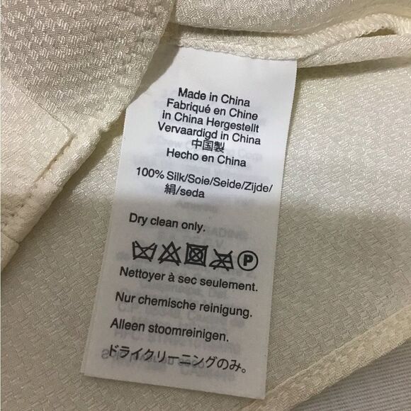 J. Crew 365 Silk Flutter Sleeve V Neck Blouse New Size XS - Picture 9 of 9